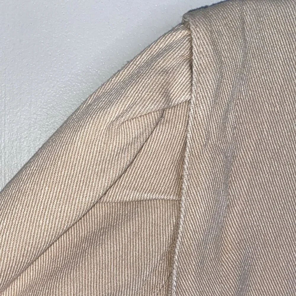 BlankNYC Beige Denim Jacket with Buttons and slim fit. - Picture 8 of 8